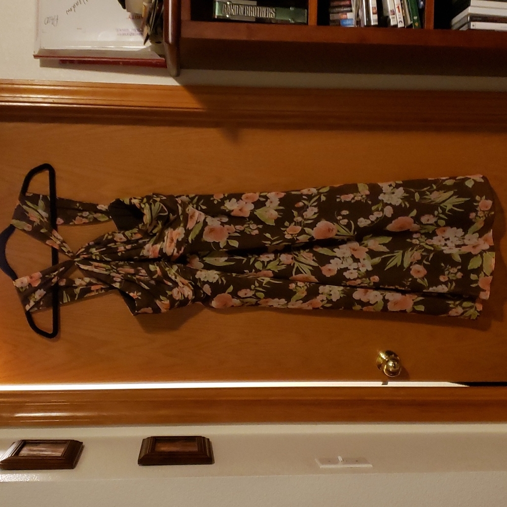 $15 or 2/$20! Jones of New York Dress Browns & Neutral Floral Print Size 16